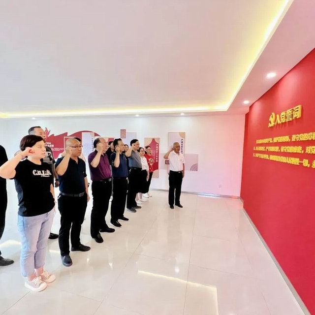 1664333501395637.jpg 640 (5).jpg